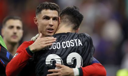Cristiano Ronaldo chora, mas Portugal bate Eslovênia nos pênaltis e avança na Euro