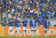 Cruzeiro atropela Corinthians e deixa rival no Z4 do Brasileirão