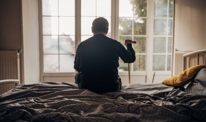 Quase metade dos casos de demência poderiam ser prevenidos, diz estudo