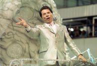 Silvio Santos já foi enredo de escola de samba; relembre como foi