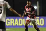 Clube russo procura São Paulo e faz proposta milionária por zagueiro