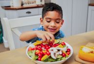 Crianças podem fazer dieta mediterrânea? Estudo aponta benefícios