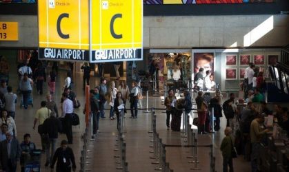 Área de check-in no aeroporto de Guarulhos (SP)
