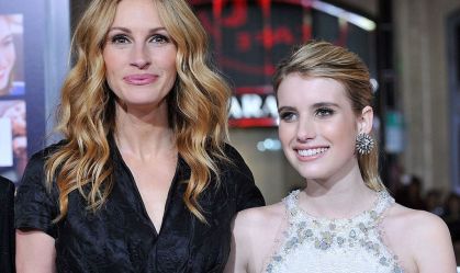 Julia Roberts posa ao lado da sobrinha Emma Roberts em evento; veja
