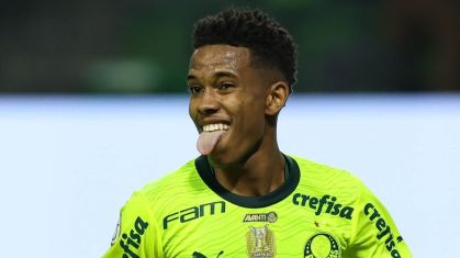 Estevão comemora gol sobre o Bahia pela 15ª rodada do Brasileirão