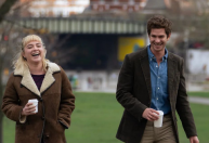 Estrelado por Andrew Garfield e Florence Pugh, 