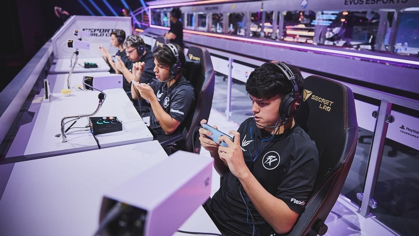 Equipe do Fluxo na disputa pela Copa do Mundo de Free Fire, que está sendo realizada na Arábia Saudita