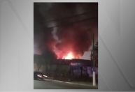 Incêndio atinge edifício comercial no centro de São Paulo