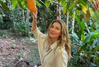 Gisele Bündchen passa férias na Bahia com a filha e mostra fotos; veja