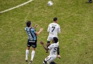 Grêmio vence Operário e avança às oitavas da Copa do Brasil