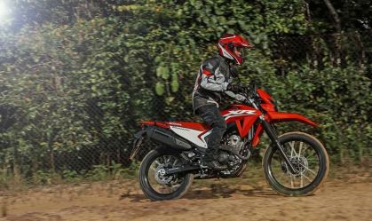 Honda revela detalhes da XR 300L Tornado com surpresa no chassi