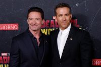 Ryan Reynolds chama Hugh Jackman de "o melhor ser humano que conheço"