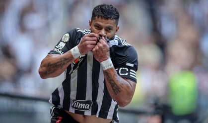 Hulk comemora gol na vitória do Galo sobre o Vasco na Arena MRV