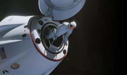 Primeira caminhada espacial de missão privada ganha previsão de data; saiba mais