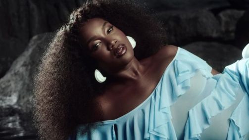 Iza participou do Conversa com Bial na última sexta-feira (12)