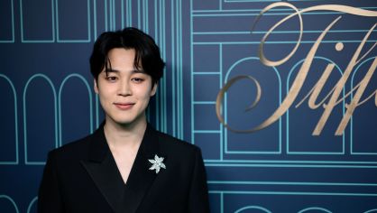 Jimin durante evento na loja da Tiffany & Co em Nova York, em abril de 2023
