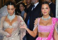 Kim e Khloé Kardashian compartilham looks em 2º dia de casamento indiano