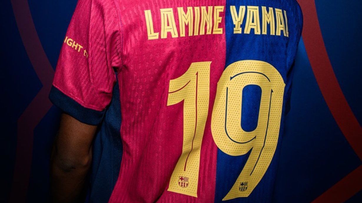 Lamine Yamal vestirá a camisa 19 do Barcelona