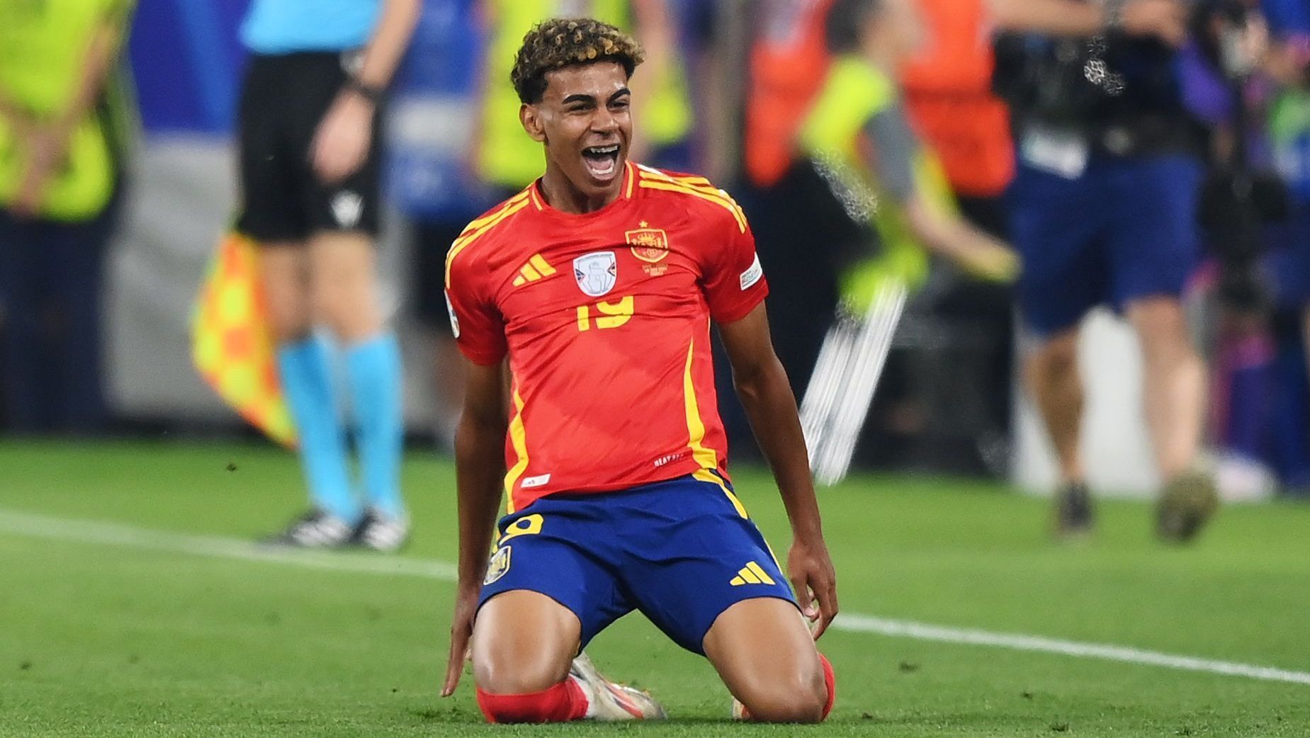 Lamine Yamal na vitória contra a França na semifinal da Eurocopa • Reprodução/X Eurocopa