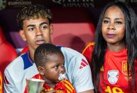 Espanhóis fazem canto xenofóbico para Lamine Yamal; veja