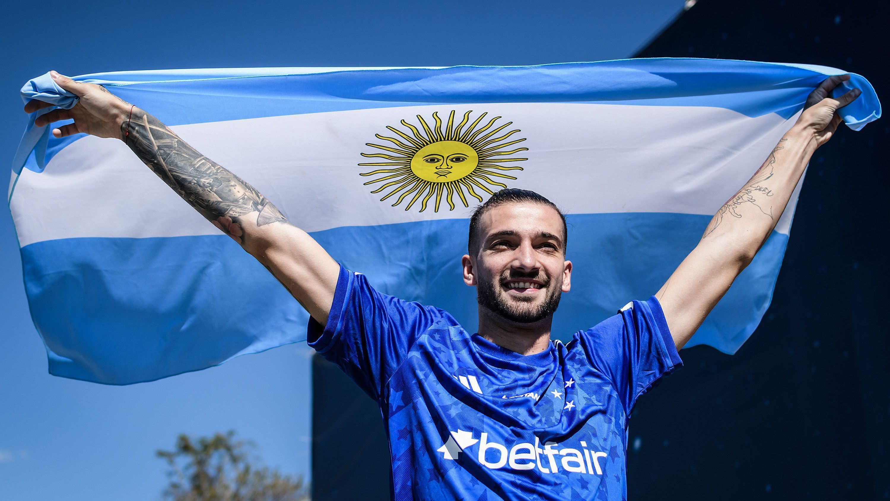 Lautaro Díaz é um dos reforços do Cruzeiro desta janela