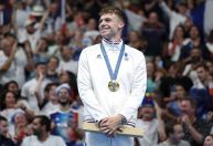 Estrela de Paris 2024, Marchand atinge feito que Phelps não conseguiu