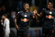 RB Bragantino domina jogo, ganha do Atlético-GO e cola no G6 do Brasileiro