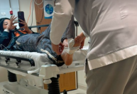 Ludmilla vai parar no hospital após acidente jogando futebol em casa