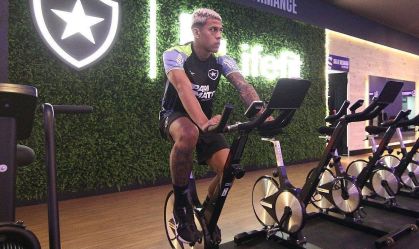 Matheus Martins pode fazer a sua estreia pelo Botafogo no final de semana