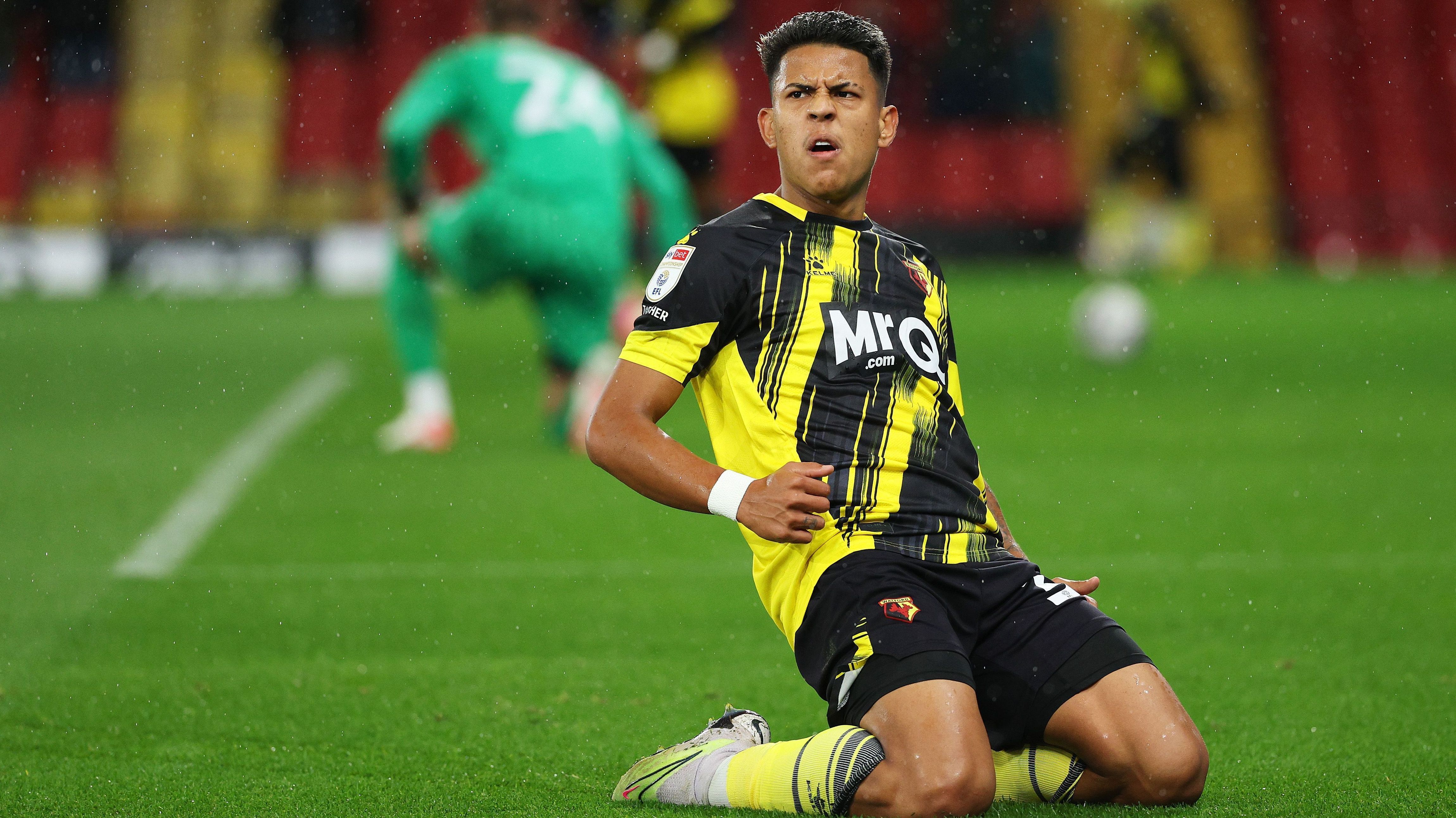 Matheus Martins comemora gol pelo Watford, da Inglaterra, onde atuou nas últimas duas temporadas