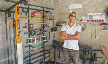 Valdir smiling at his own gym