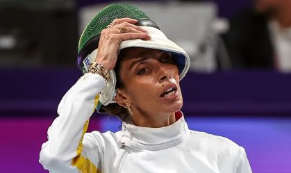 Brasileira passa mal na Olimpíada, é eliminada e revela tumor nas costas