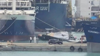 Fragata iraniana Sahand virou no porto de Bandar Abbas no fim de semana