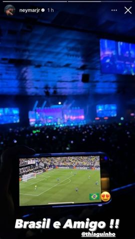 Neymar acompanhou jogo do Brasil durante show de Thiaguinho / Reprodução/Instagram