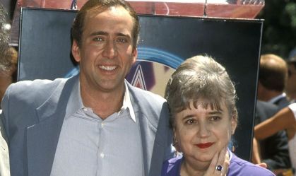 Nicolas Cage explicou dois motivos que o fizeram se inspirar em sua mãe, Joy Vogelsang