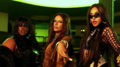 Pabllo Vittar lançou "Alibi" em parceria com Sevdaliza e Yseult