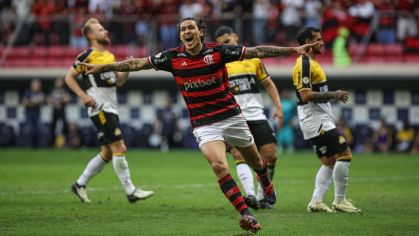Pedro comemora gol pelo Flamengo