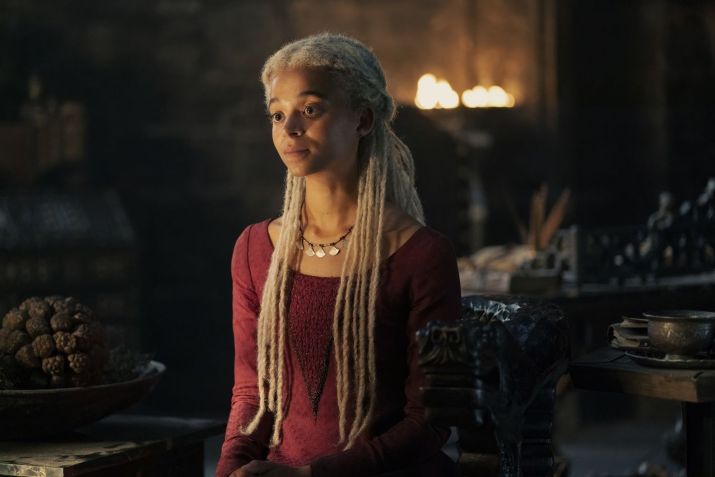 Phoebe Campbell como Rhaena Targaryen em "A Casa do Dragão" / Theo Whiteman/HBO