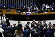 Congresso volta do recesso com risco de pauta ser trancada por vetos pendentes