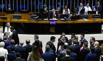 Congresso volta do recesso com risco de pauta ser trancada por vetos pendentes