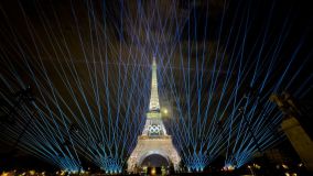 Ensaio de luzes na Torre Eiffel para a Cerimônia de Abertura dos Jogos Olímpicos de Paris 2024