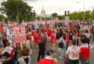 EUA: Manifestantes pró-Palestina fazem ato antes de discurso de Netanyahu no Congresso