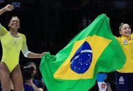 Paris 2024: Rebeca Andrade responde se equipe brasileira tem chance de medalha