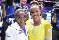 Amigas? Rebeca Andrade comenta relação com Simone Biles, dos EUA