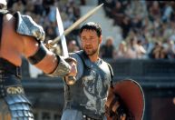 Russell Crowe relembra exibição de &quot;Gladiador&quot; no Coliseu: &quot;Fiquei envergonhado&quot;