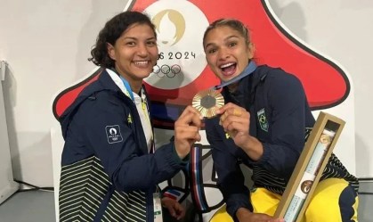 Campeã olímpica, técnica reage ao bronze de Larissa Pimenta no judô
