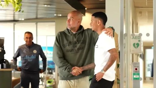 Atacante Sávio (à direita), ao lado do técnico espanhol Peo Guardiola (à esquerda)