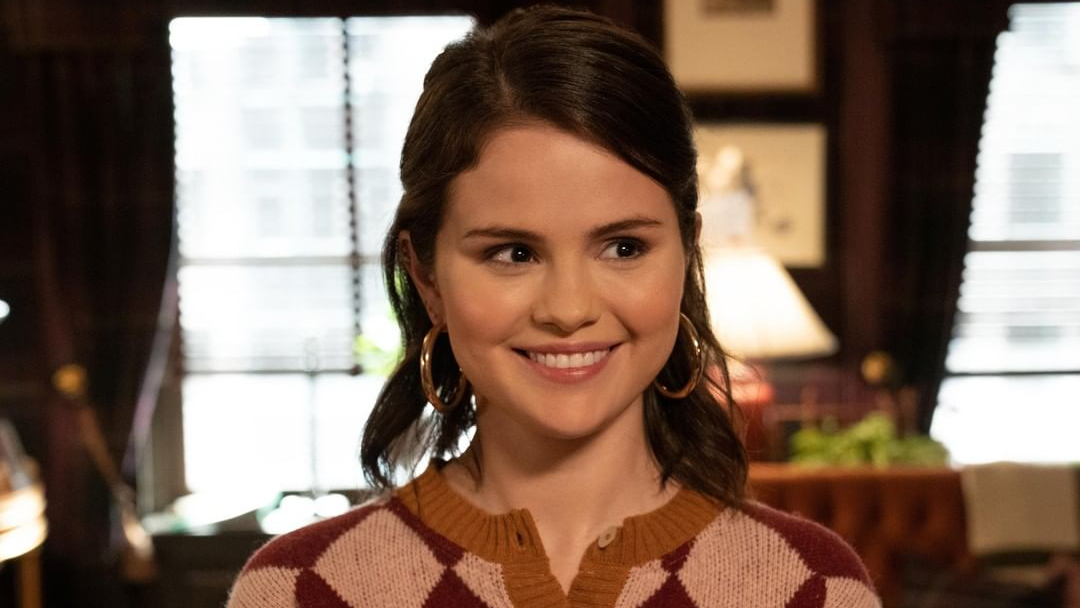 Criada por John Hoffman e Steve Martin, a série acompanha três desconhecidos que se unem por uma obsessão por crimes reais