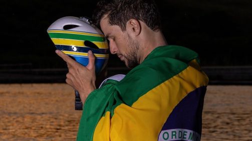 Pepe Gonçalves com capacete para a disputa das provas