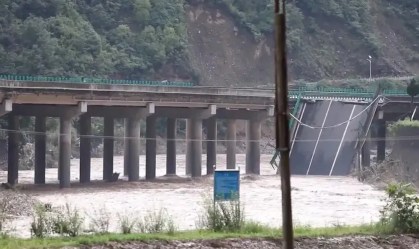 Ponte desaba na China e deixa 12 mortos e mais de 30 desaparecidos, diz mídia estatal